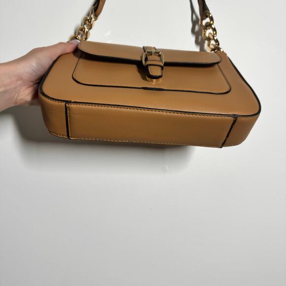 Shoulder Bag Camel Faux Leather Gold Tone Chain Detail Minimal Evening Preppy - Picture 6 of 8